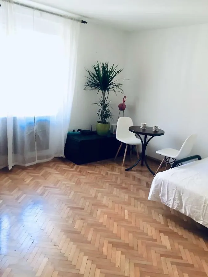 Apartment Flamingo Ljubljana